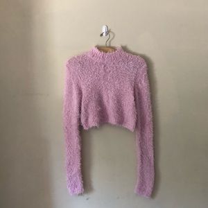 Fuzzy pink - crop top